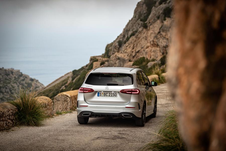  Mercedes-Benz B200 d AMG Line (W247) 2019 года  (фото 28 из 61)